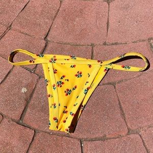 KAOHS bikini bottoms.